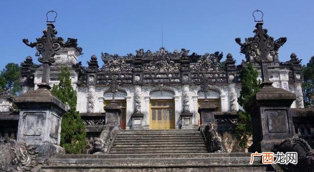 坟地人丁旺不旺怎么看,为什么睡坟地安全