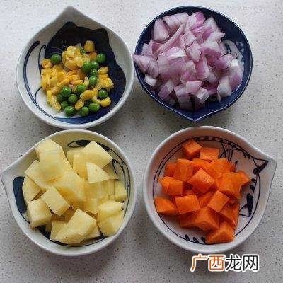 咖喱饭的做法简单,鸡肉咖哩饭的做法