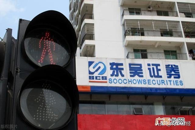 哪些股票属于上证指数,哪些行业板块属于创业板