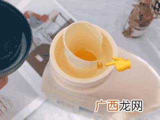 2kg就是2L吗,2kg洗衣液是多少斤