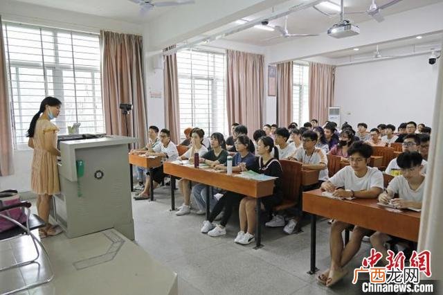华侨大学官网,徐小君 华侨大学