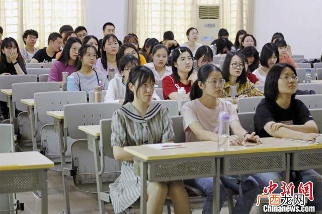 华侨大学官网,徐小君 华侨大学