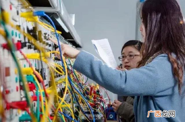 大学毕业后最赚钱的十大行业,将来什么工作最赚钱