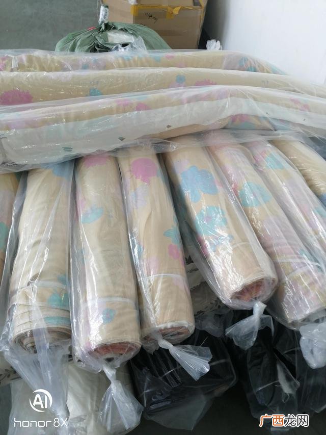 上海旧衣服捐赠上门取货,上海哪里有回收旧衣服的地方