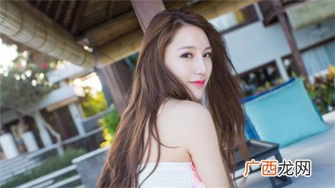 追女孩子的聊天套路，初次追女孩子聊天的技巧和方法