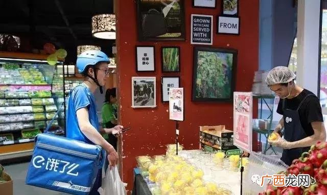 一个市场档口水果营业额 切水果创业