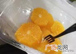 一个市场档口水果营业额 切水果创业