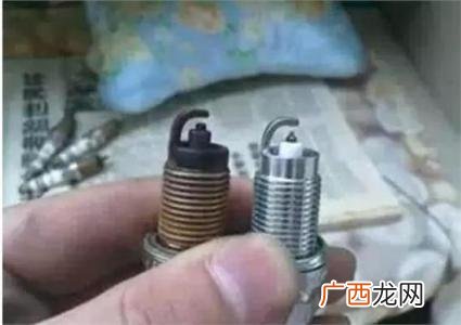 4个火花塞坏了1个会怎样,火花塞间隙