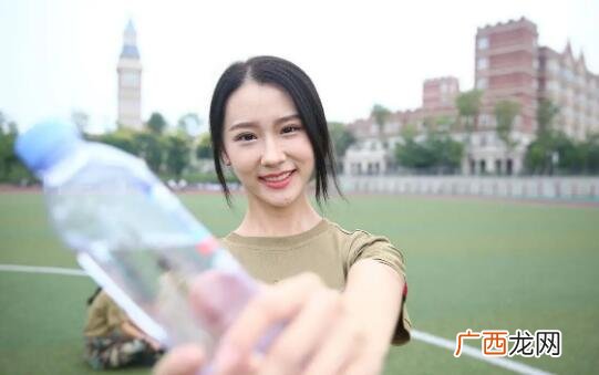 表白被拒后女生又主动联系，是还有戏的表现么