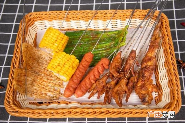 四川6.9元零食加盟 馋嘴郎6元9零食店开业火爆