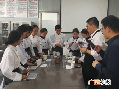 创业计划书范文3000字 大学创业计划书1500字蛋糕店