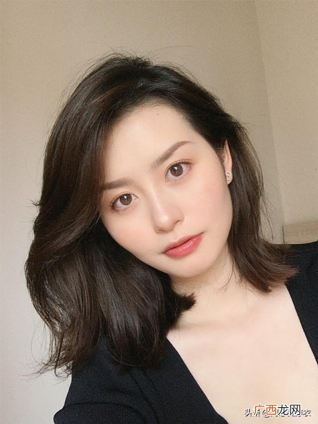 40岁女人最减龄发型,2021年流行发型女减龄短发