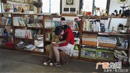 乡镇开个图书馆需要多少钱,开个书店赚钱吗