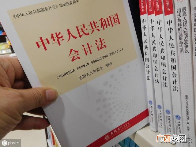 女生学会计好吗数学不好可以吗,会计专业刚毕业可以从事什么工作