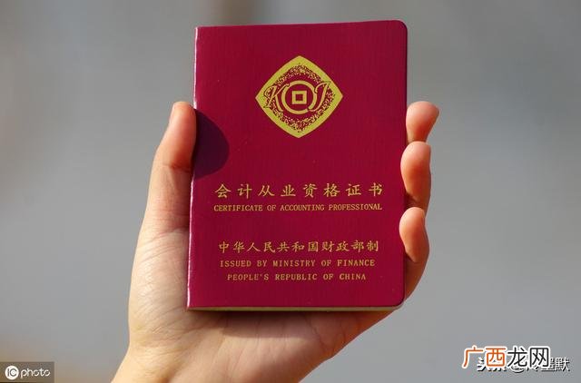 女生学会计好吗数学不好可以吗,会计专业刚毕业可以从事什么工作