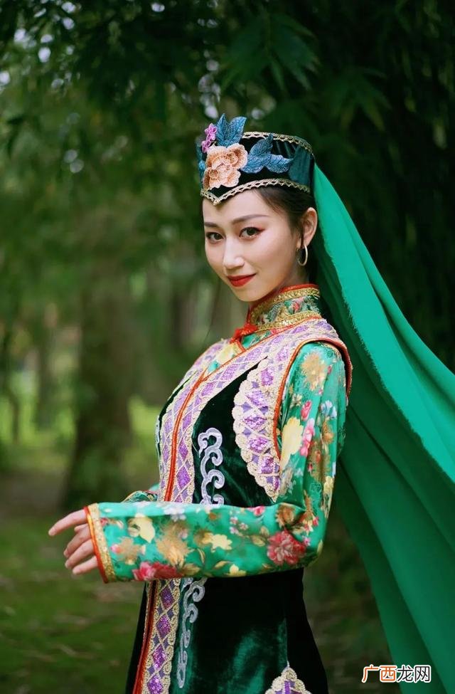 关于服装的项目背景,创业服装出租项目背景