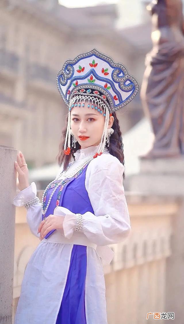 关于服装的项目背景,创业服装出租项目背景