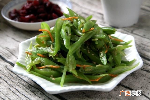 四季豆炒木耳胡萝卜 四季豆炒木耳