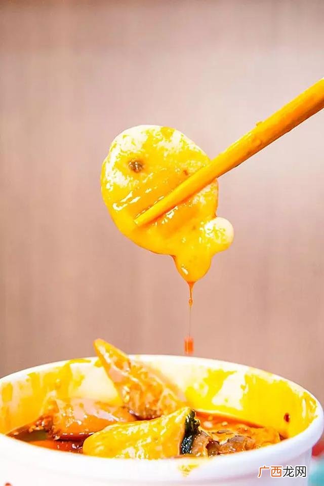 一个人的火锅杯加盟费多少钱,囍小缸杯杯火锅加盟费