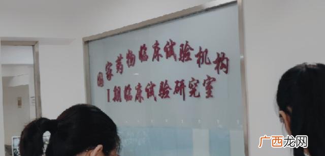 学生月收入居然过万 你不能躺着赚钱
