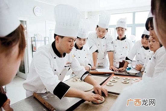 女人学哪些技术可独自创业,创业学什么技术好女生