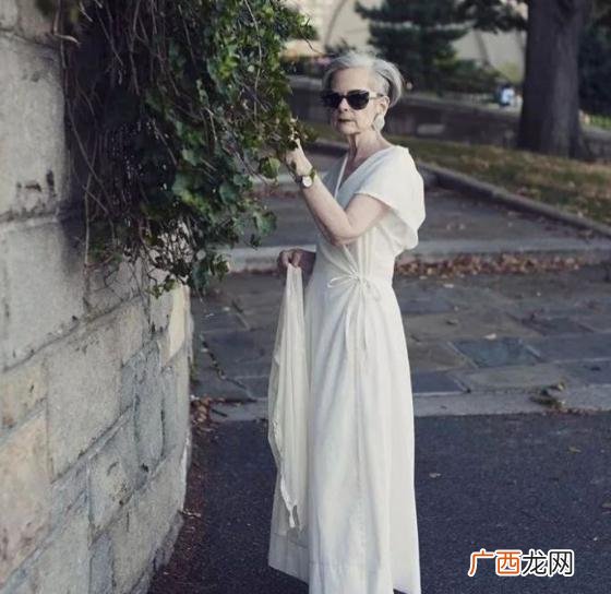 变美不分年龄句子,创业不分年龄的说说