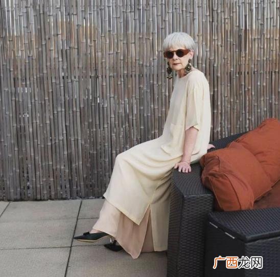 变美不分年龄句子,创业不分年龄的说说