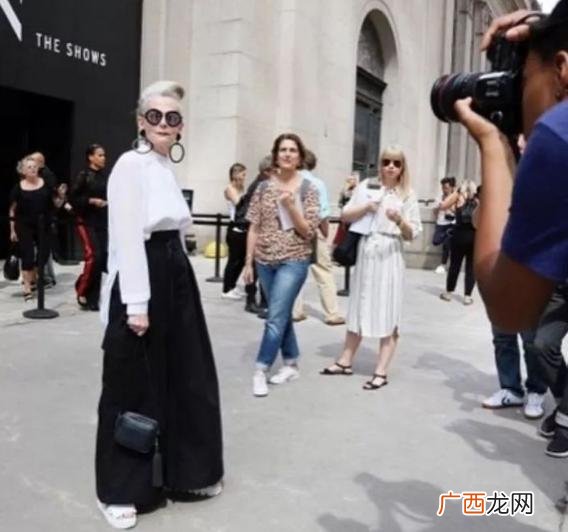 变美不分年龄句子,创业不分年龄的说说