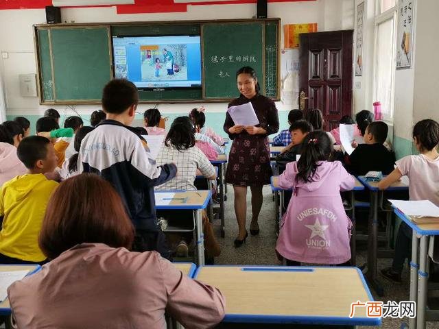 大学生买花情况,花店创业ppt