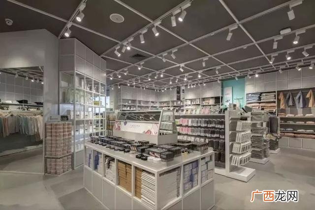二元店货品怎么摆放 二元店装修