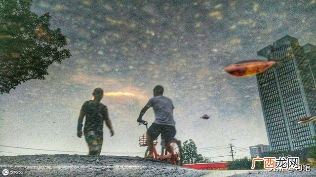 喜欢雨天的句子,雨天创业心情文案简短