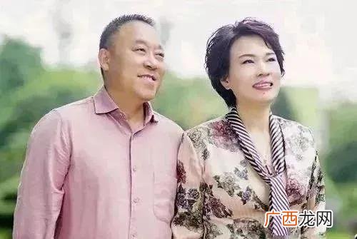 一看就是当老板的女人,自己创业的女人都厉害