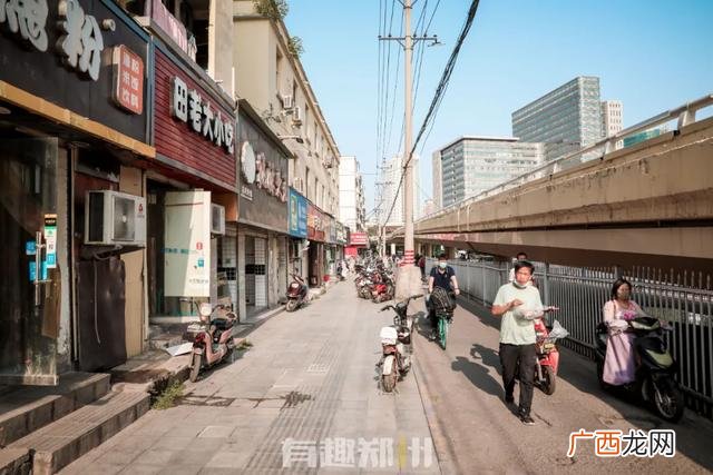 2元店货源批发日用百货市场,小商品批发市场2元店
