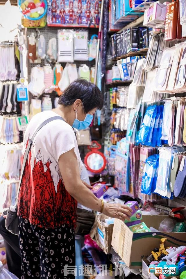2元店货源批发日用百货市场,小商品批发市场2元店