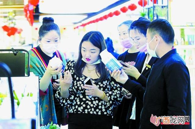 山东临沂小商品批发城两元店,临沂两元店货源批发市场价格