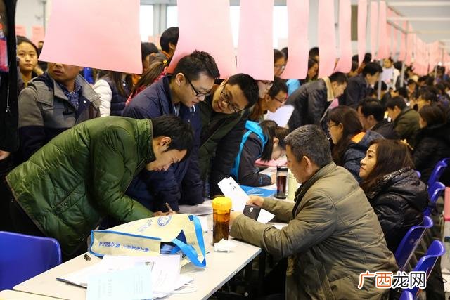 大学生就业创业工作的思考与实践,谈谈对就业创业的认识