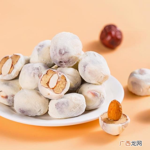 女生爱吃的100种零食 十大最好吃的网红零食图片