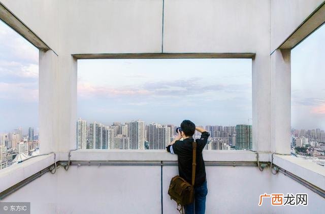 创业时代免费看网站 创业时代里的电脑