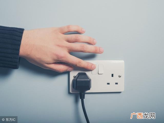 创业时代免费看网站 创业时代里的电脑