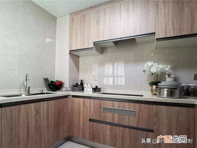 封阳台门窗 力迅城筑南区 封阳台