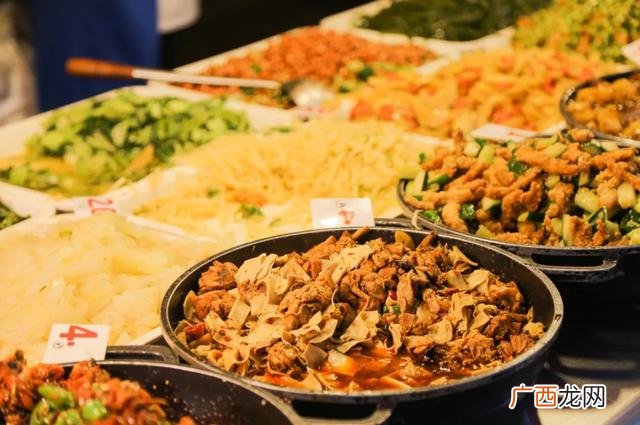 大学食堂最火快餐,适合在大学校园的餐饮