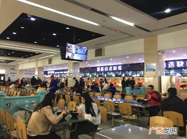 大学食堂最火快餐,适合在大学校园的餐饮