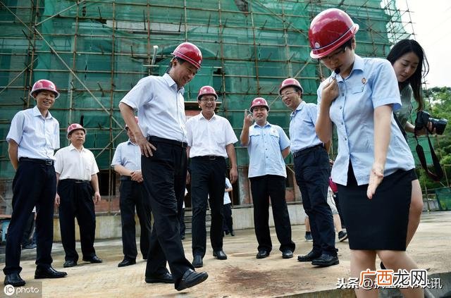 二级建造师与项目经理证,项目经理没有建造师证