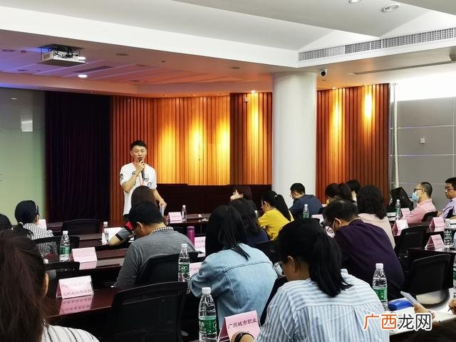 大学生创业项目推荐 大学生采用电商直播方式创业