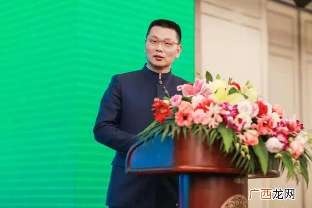 创业成功人士给我们的启示,形容创业的词