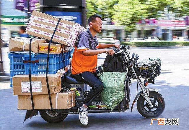 外卖小哥怎么赚钱,创业小哥阿辉