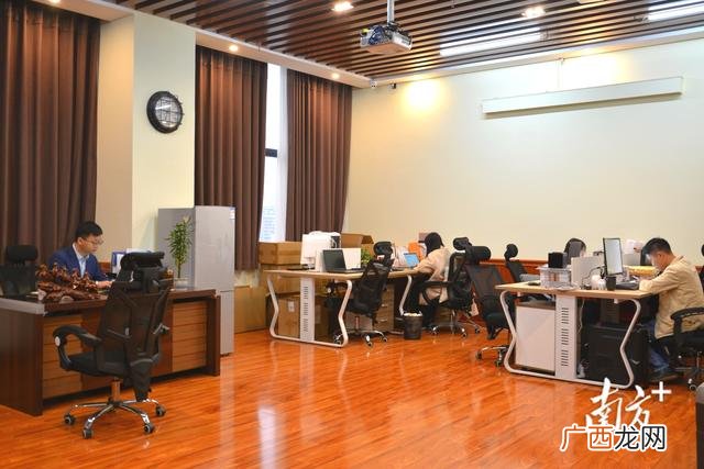 宣传展示牌图片,创业示范基地牌子图片