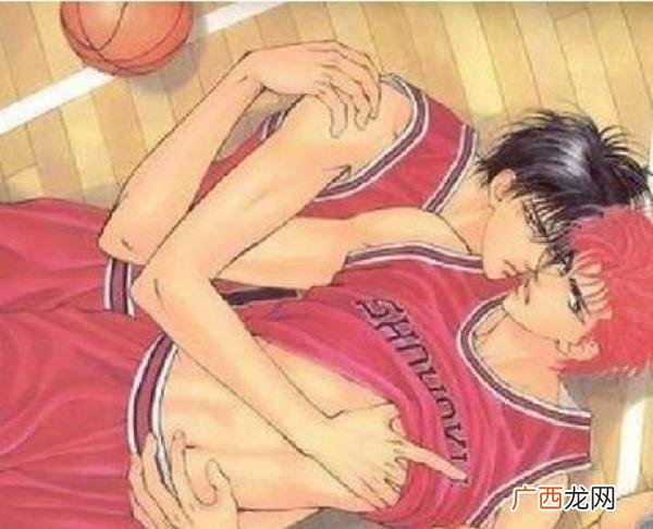 形容从小一起长大的伙伴 同性一起长大的成语