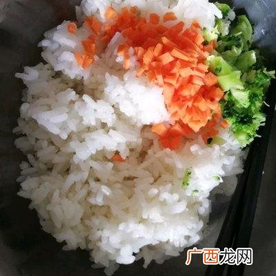 三角饭团图片卡通 三角饭团图片