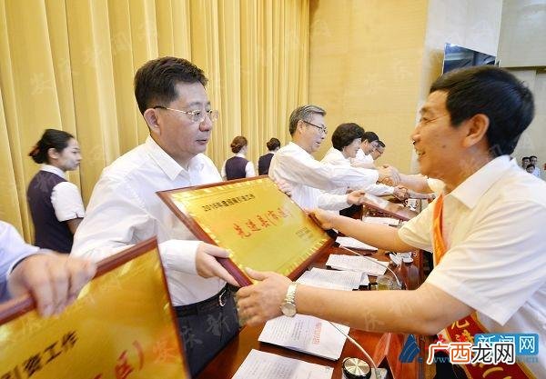 安庆市人大常委会周东明 宿松县创业